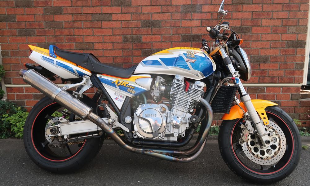 XJR1300街乗り車