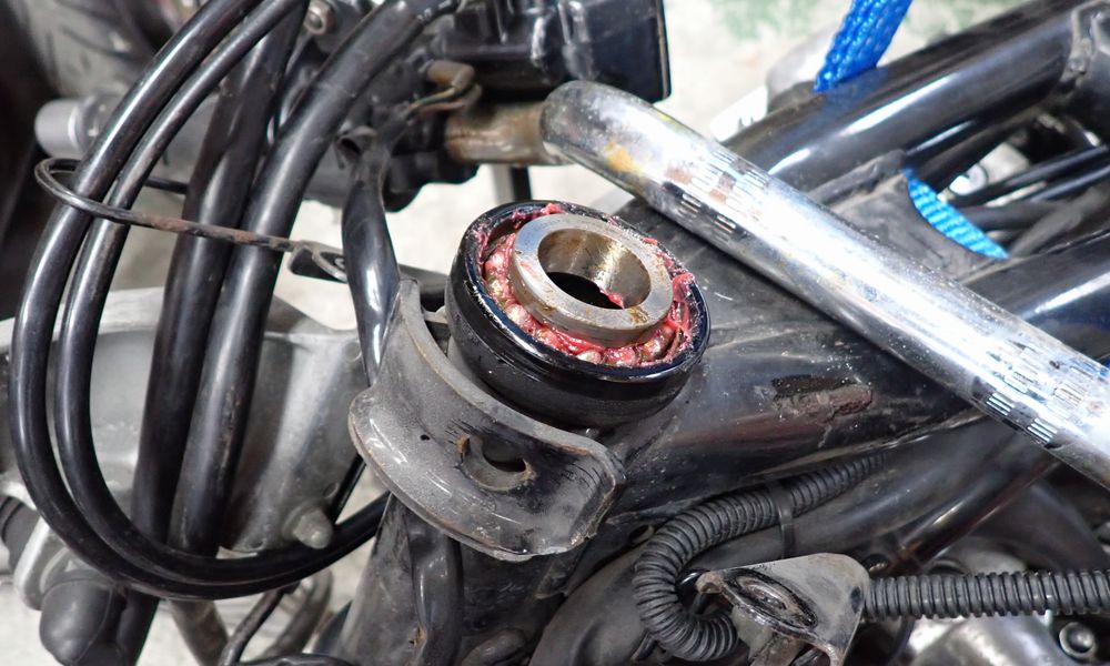 XJR1200のステムベアリング交換
