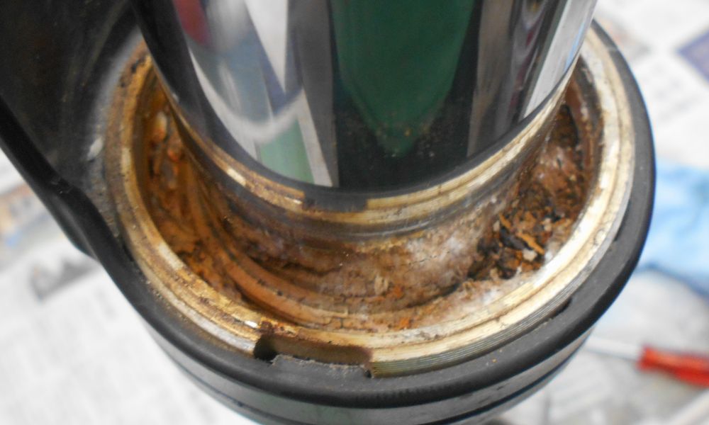 XJR1300のフロントフォーク