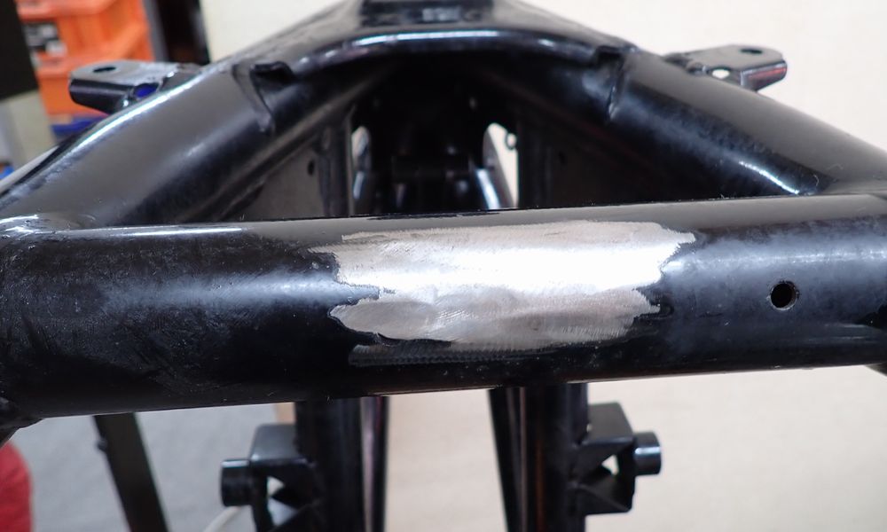 オイルクーラー取り付けステー部 オイルクーラー取り付けステー部