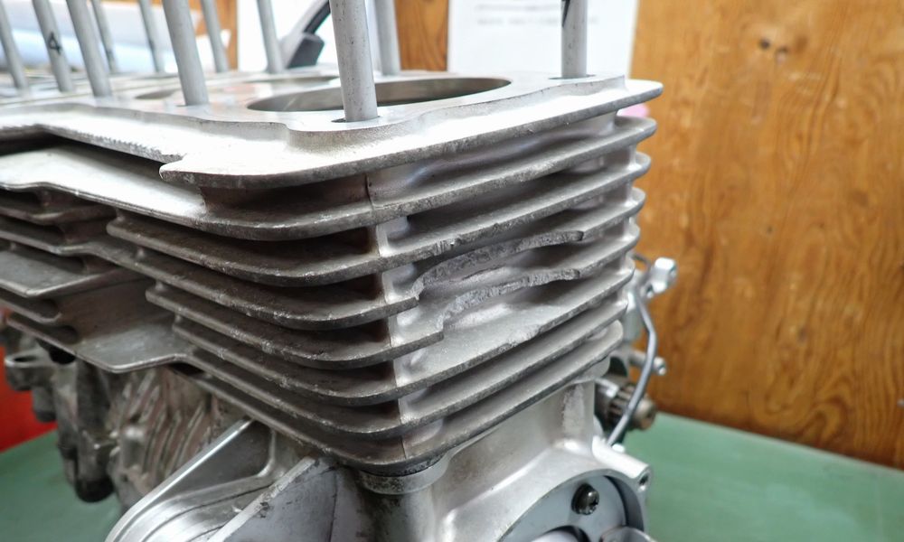 フィンの折れたシリンダー フィンの折れたシリンダー