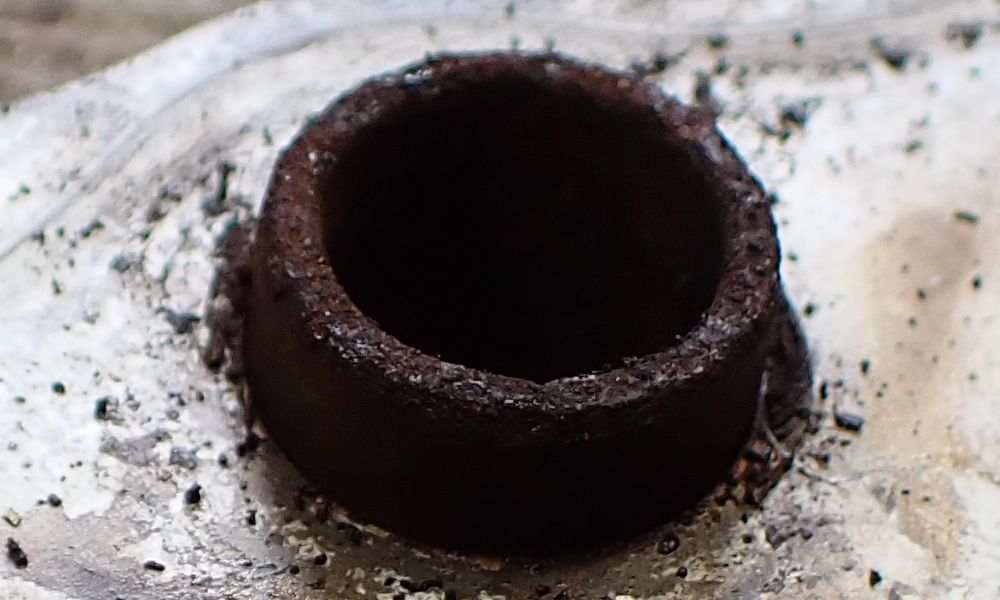 サビて変形しているダウエルピン サビて変形しているダウエルピン