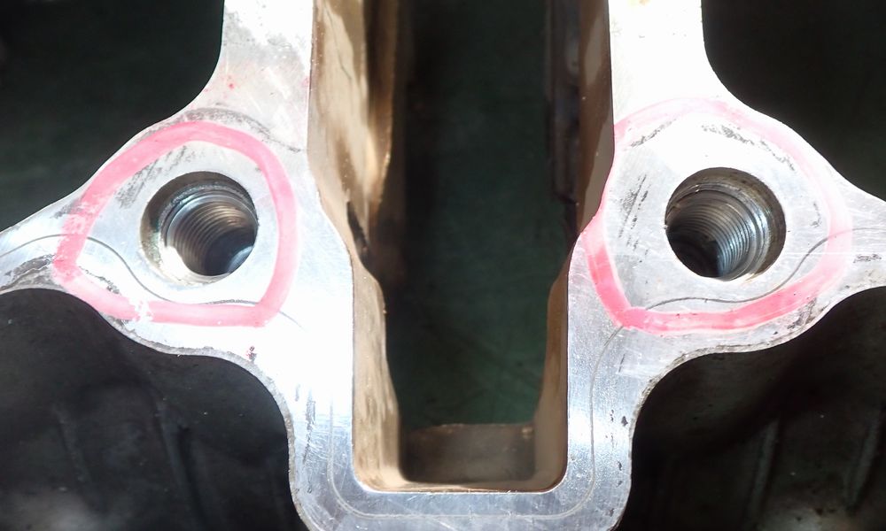 ヘリサート挿入したクランクケース ヘリサート挿入したクランクケース